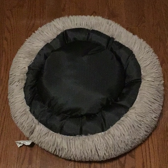 EUC Unused Calming Cat/Dog Bed in Taupe Grey - Picture 2 of 4